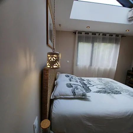 Bed and breakfast Serenity Indepedent Near To Disneyland & Paris